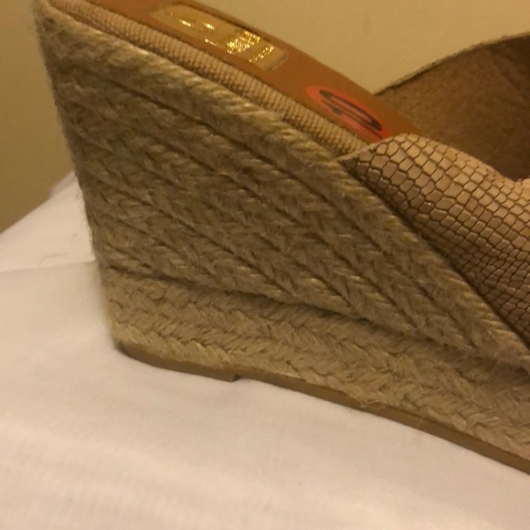 Kanna Wedges - Picture 6 of 9